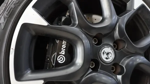 Abarth 595C 1.4 T-Jet Esseesse 9