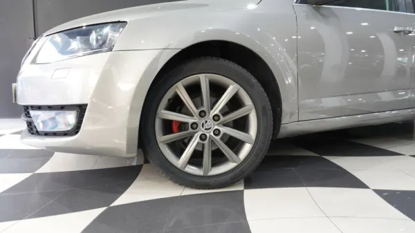 Skoda Octavia 1.6 TDI Active 7