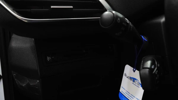 Peugeot 3008 Outro 10