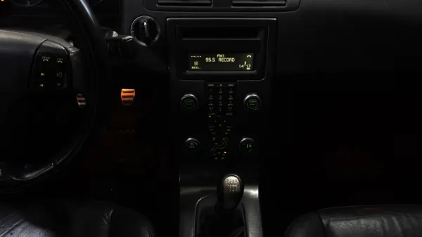 Volvo S40 1.6D R DESIGN 24