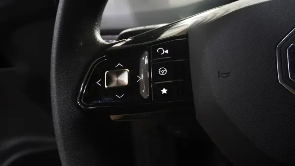 MG MG4 51 kWh Standard 16