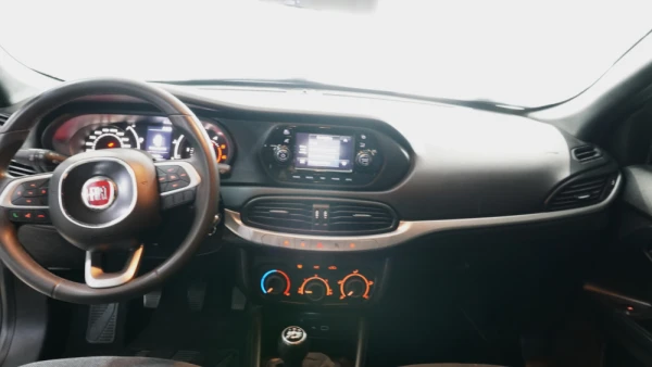 Fiat Tipo Station Wagon 1.3 M-Jet Street 25