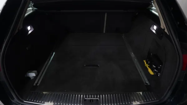 Jaguar XF 3.0 D V6 Luxury 16