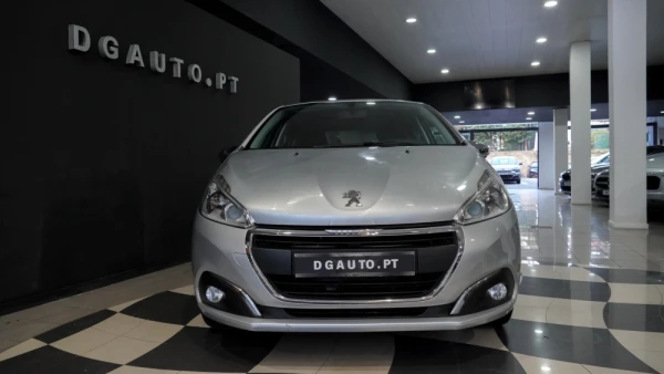 Peugeot 208 1.2 PureTech Active 8