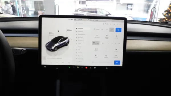 Tesla Model Y Tração Traseira 28