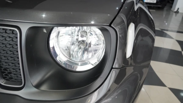 Jeep Renegade 1.0 T Limited 7