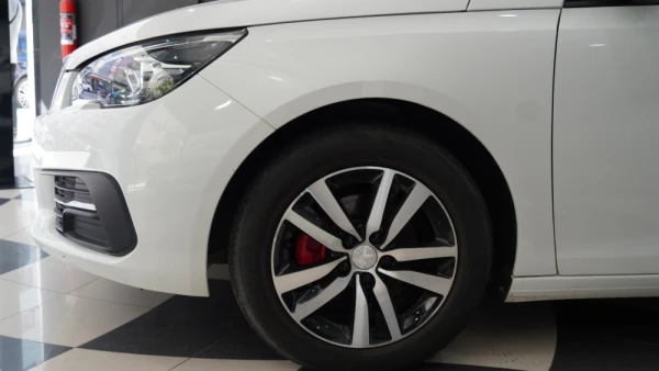 Peugeot 308 SW 1.2 ACTIVE BUSINESS 7