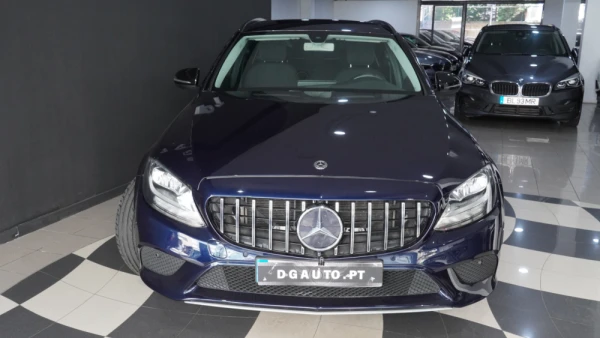 Mercedes-Benz C 180 D Avantgarde 2