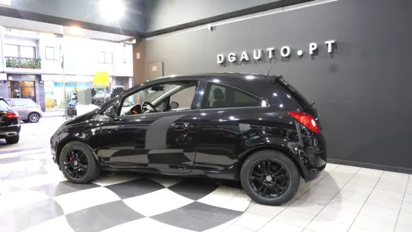 Opel Corsa 1.3 CDTI Edition Série 111 Anos 8