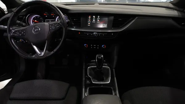 Opel Insignia Sports Tourer 16