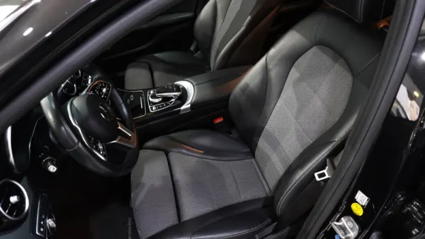 Mercedes-Benz C 300 e Avantgarde 11