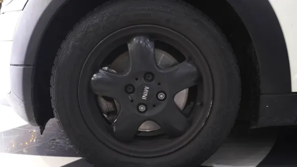 MINI 3 Portas One 1.6 8