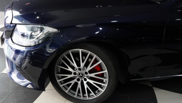 Mercedes-Benz C 180 D Avantgarde 7