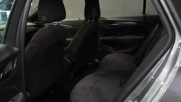 Opel Insignia Sports Tourer 25