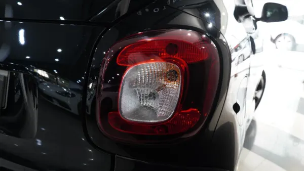 Smart ForTwo Coupé EQ Passion 26