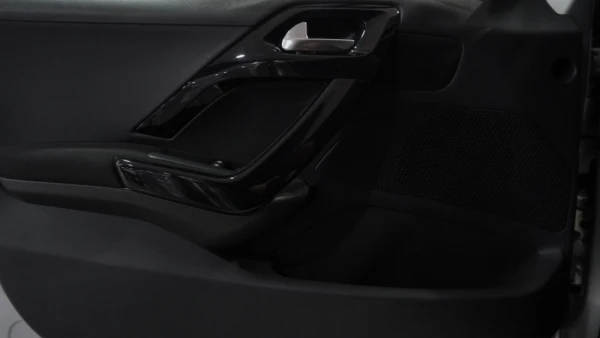 Peugeot 208 1.2 PureTech Active 10