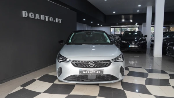 Opel Corsa-e 136CV Elegance 100% Elétrico 5