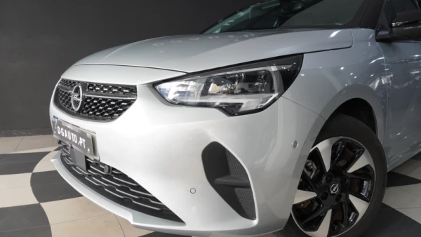 Opel Corsa-e 136CV Elegance 100% Elétrico 4