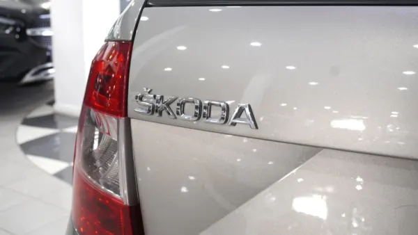 Skoda Octavia 1.6 TDI Active 14