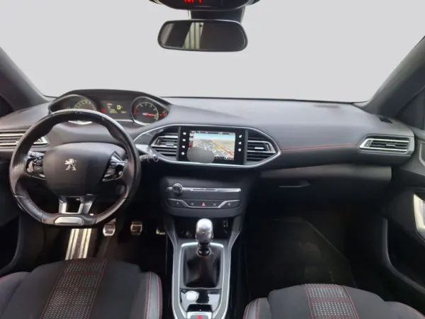 Peugeot 308 e-THP GT Line 4