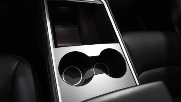 Tesla Model Y Tração Traseira 29