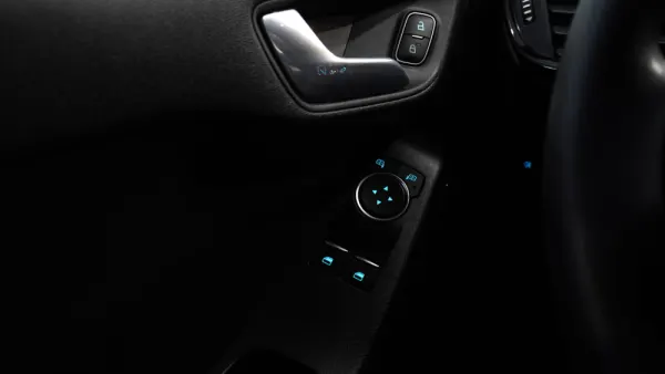 Ford Fiesta 1.1 Ti-VCT Business 17