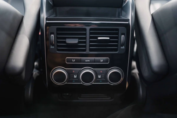 Land Rover Range Rover 4.4 SDV8 Autobiography 24