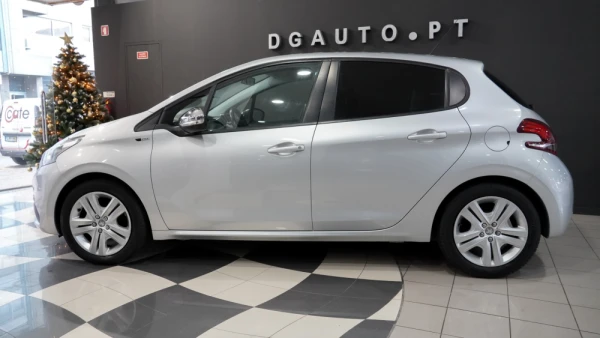 Peugeot 208 1.2 PureTech Active 29