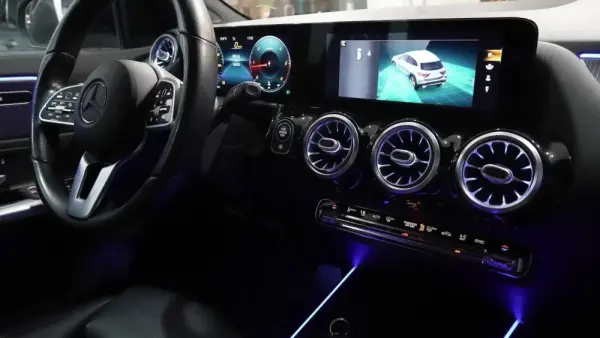 Mercedes-Benz GLA 200 d Progressive 34