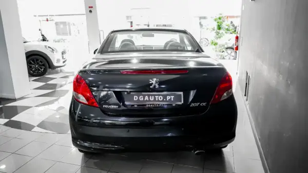 Peugeot 207 CC 21