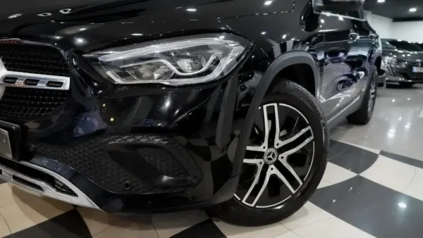 Mercedes-Benz GLA 200 d Progressive 6