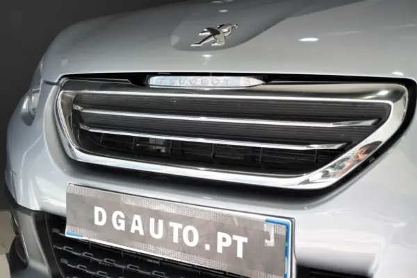 Peugeot 2008 6
