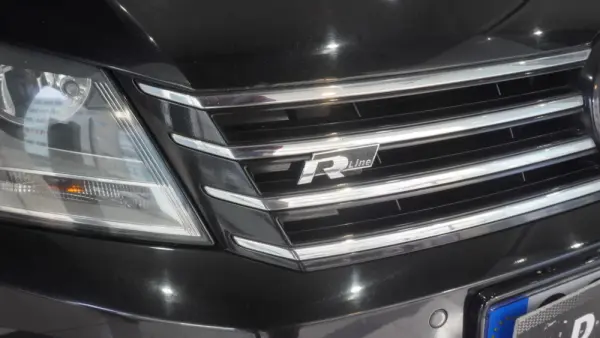 Volkswagen Passat 1.6 TDI Confortline 3