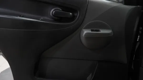 Nissan NV200 Evalia Comfort 17