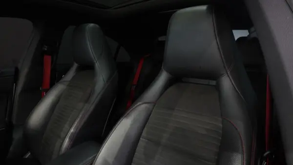 Mercedes-Benz CLA 45 AMG 4Matic Speedshift 7G-DCT 23