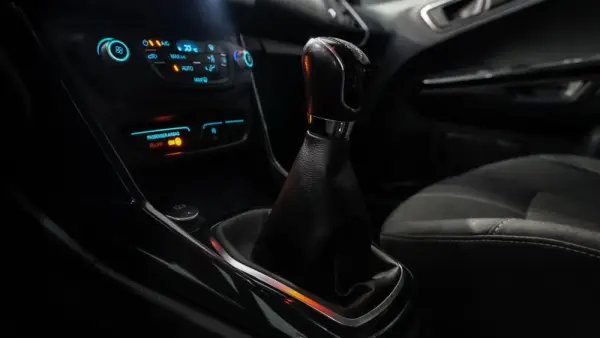 Ford B-Max 1.5 TDCi Titanium 32