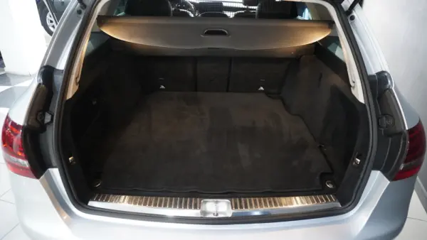 Mercedes-Benz C 200 10