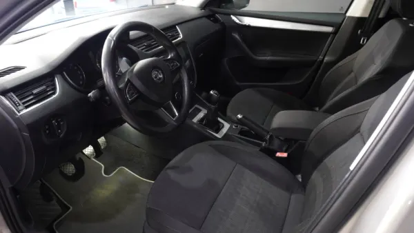 Skoda Octavia 1.6 TDI Active 17