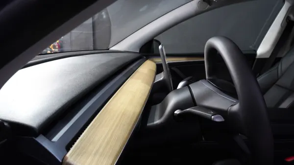 Tesla Model Y Tração Traseira 22