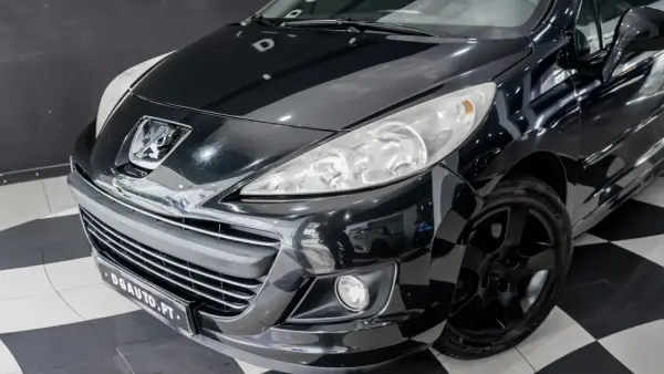 Peugeot 207 CC 6