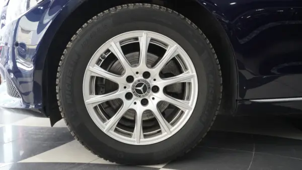 Mercedes-Benz C 180 (BlueTEC) d Station 7G-TRONIC Avantgarde 5