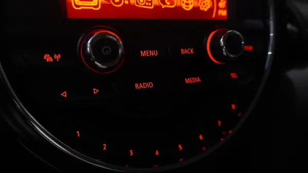 MINI 3 Portas Cooper D 25