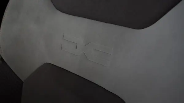 Dacia Duster 1.0 TCe ECO-G Extreme Bi-Fuel 23