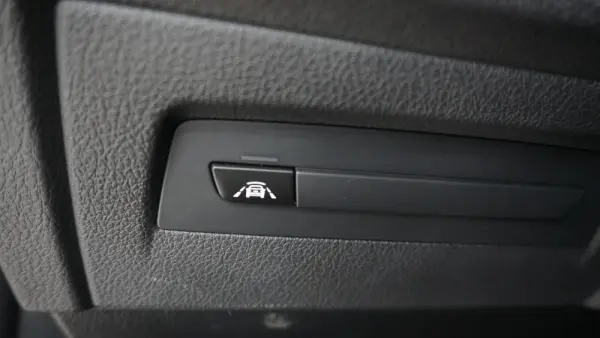 BMW 118 i Line Sport Auto 16