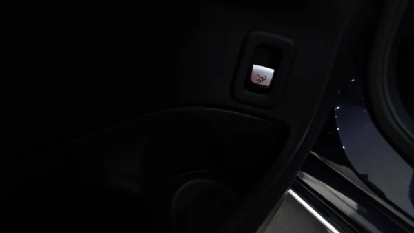 Mercedes-Benz C 180 D Avantgarde 15