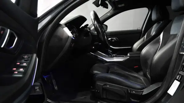 BMW 320 d Touring Pack M Auto 13