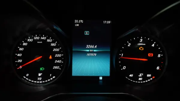 Mercedes-Benz C 200 23