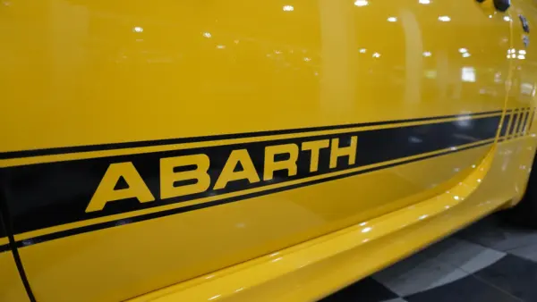 Abarth 595C 1.4 T-Jet Esseesse 5