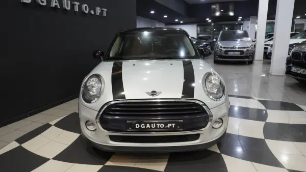 MINI 3 Portas Cooper D 2