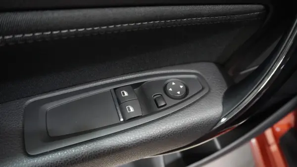 BMW 118 i Line Sport Auto 13